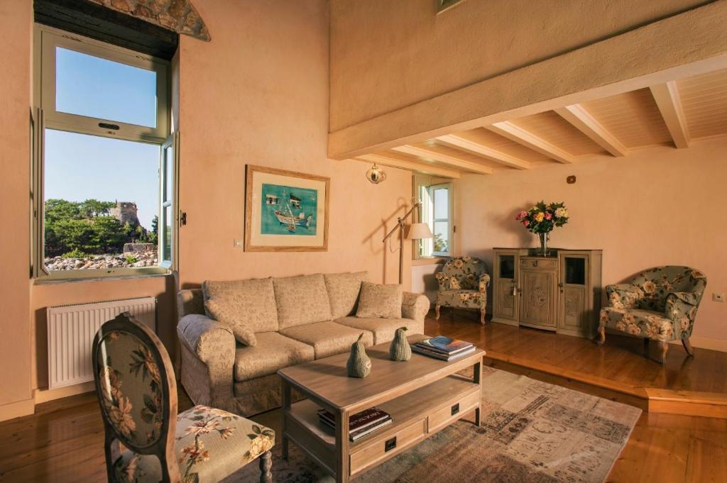 Kyparissia Old Town Lodge With Amazing Sea View エクステリア 写真